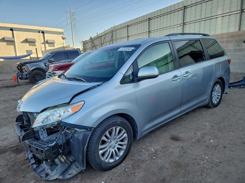 2016 Toyota Sienna xle