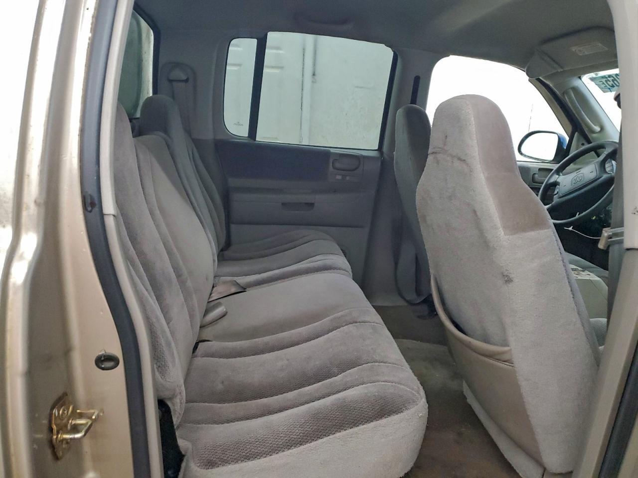 2004 Dodge Dakota Quad SLT