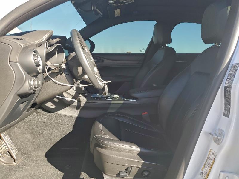 2022 Alfa Romeo Stelvio ti