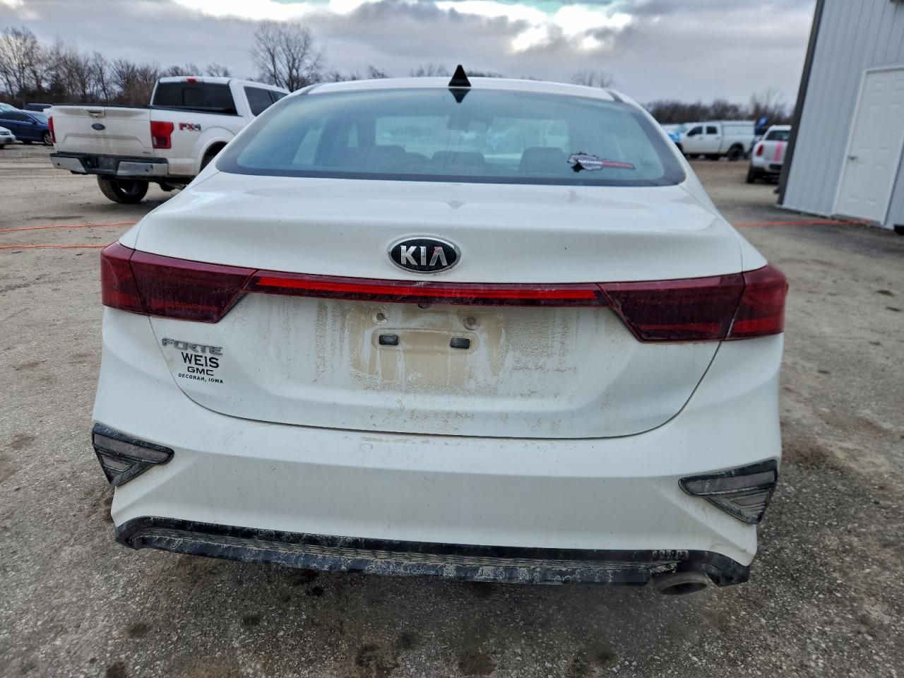 2021 KIA Forte fe