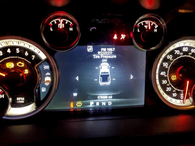 2015 Dodge Ram 1500 slt