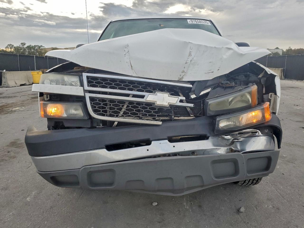 2005 Chevrolet Silverado C2500 Heavy Duty
