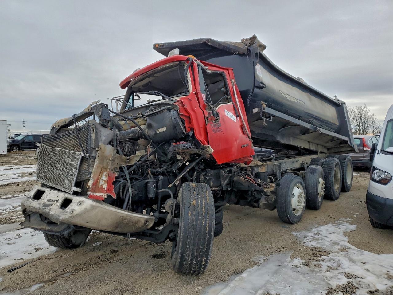 2005 Sterling LT 9500