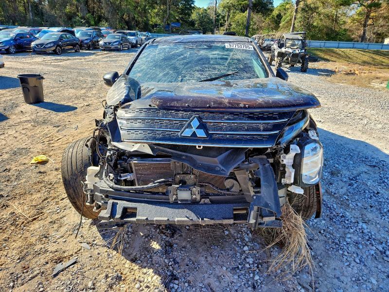 2022 Mits Outlander es
