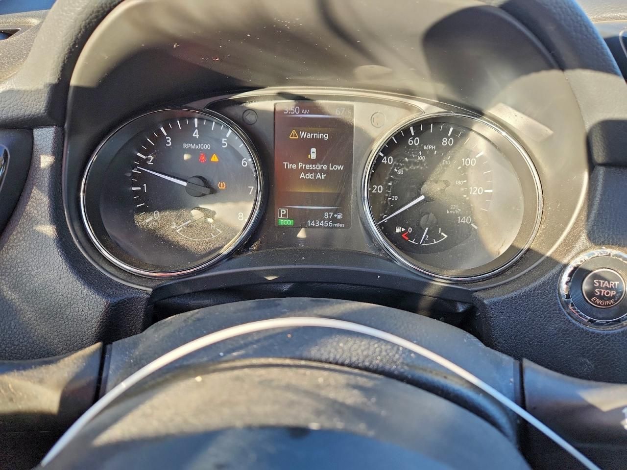 2017 Nissan Rogue sv