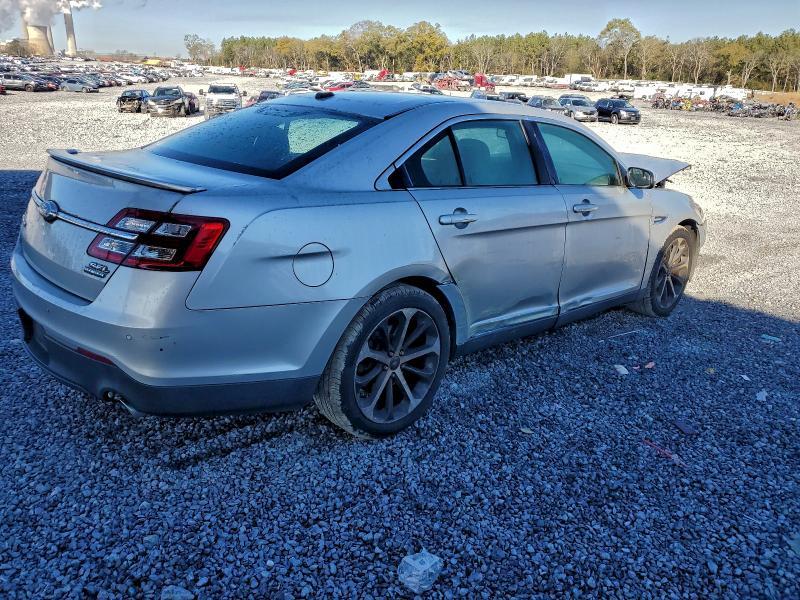 2016 Ford Taurus sel