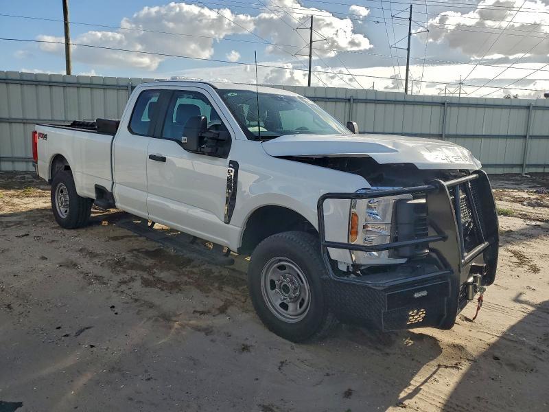 2025 Ford F350 Super Duty