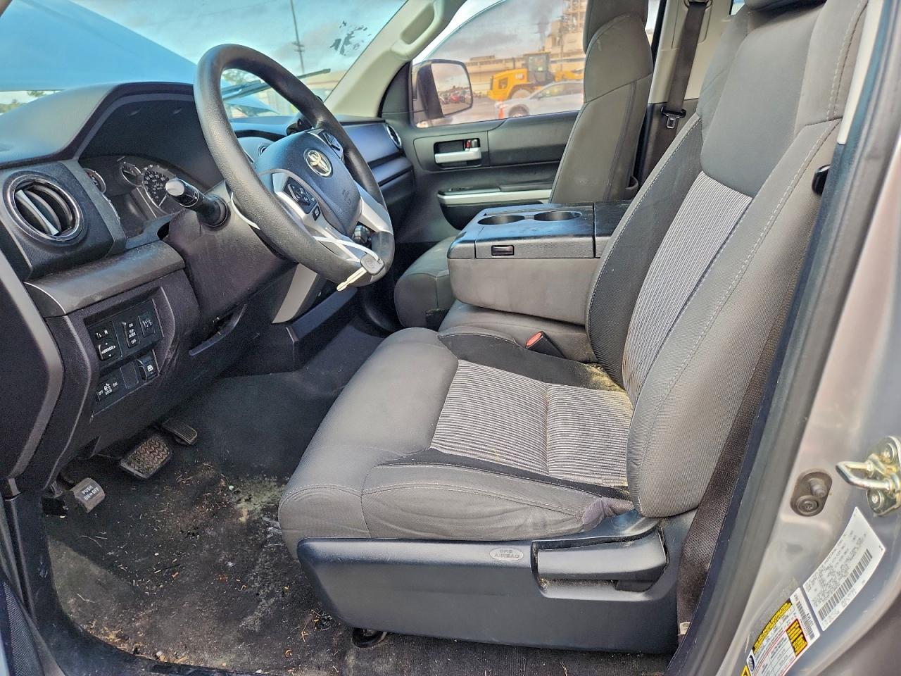 2015 Toyota Tundra SR5