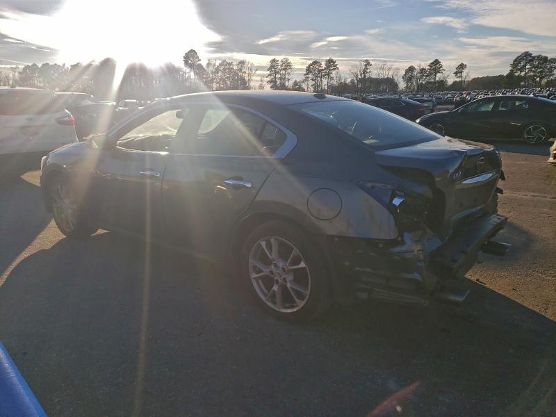 2014 Niss Maxima s