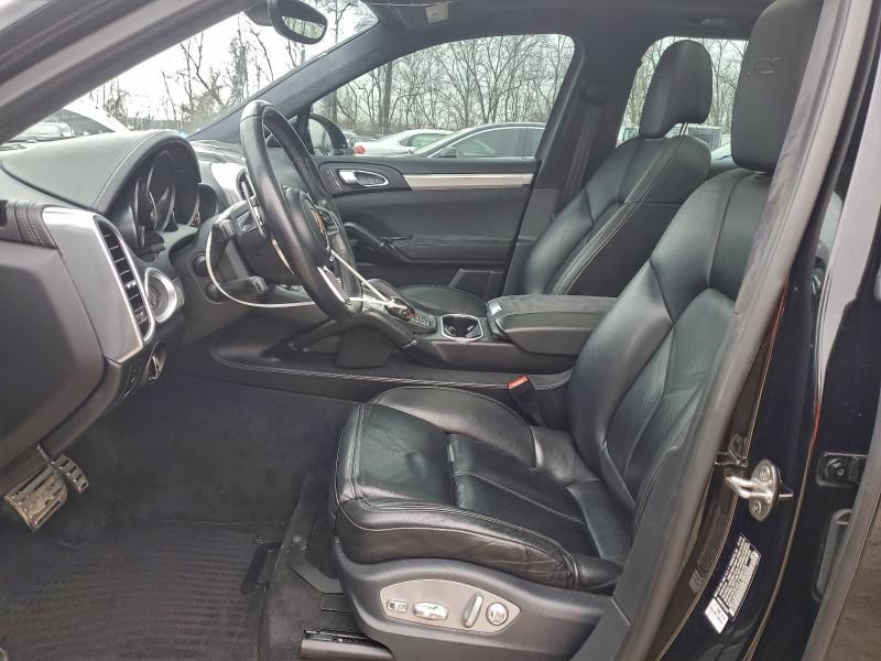 2017 Porsche Cayenne gts