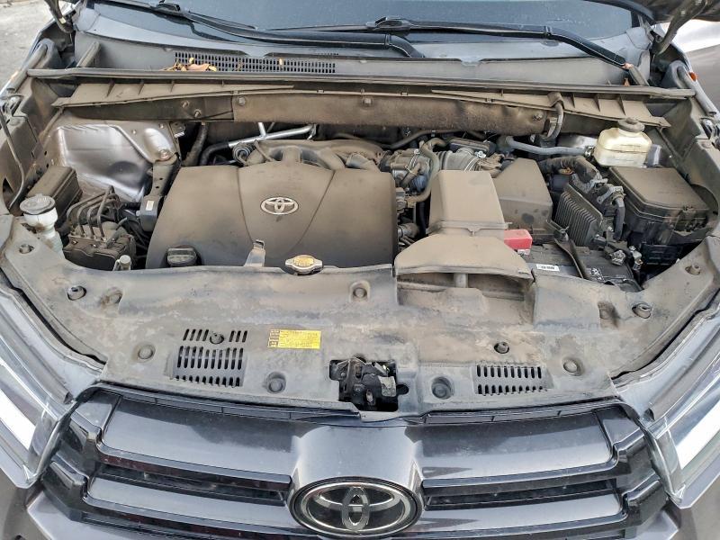 2017 Toyota Highlander se