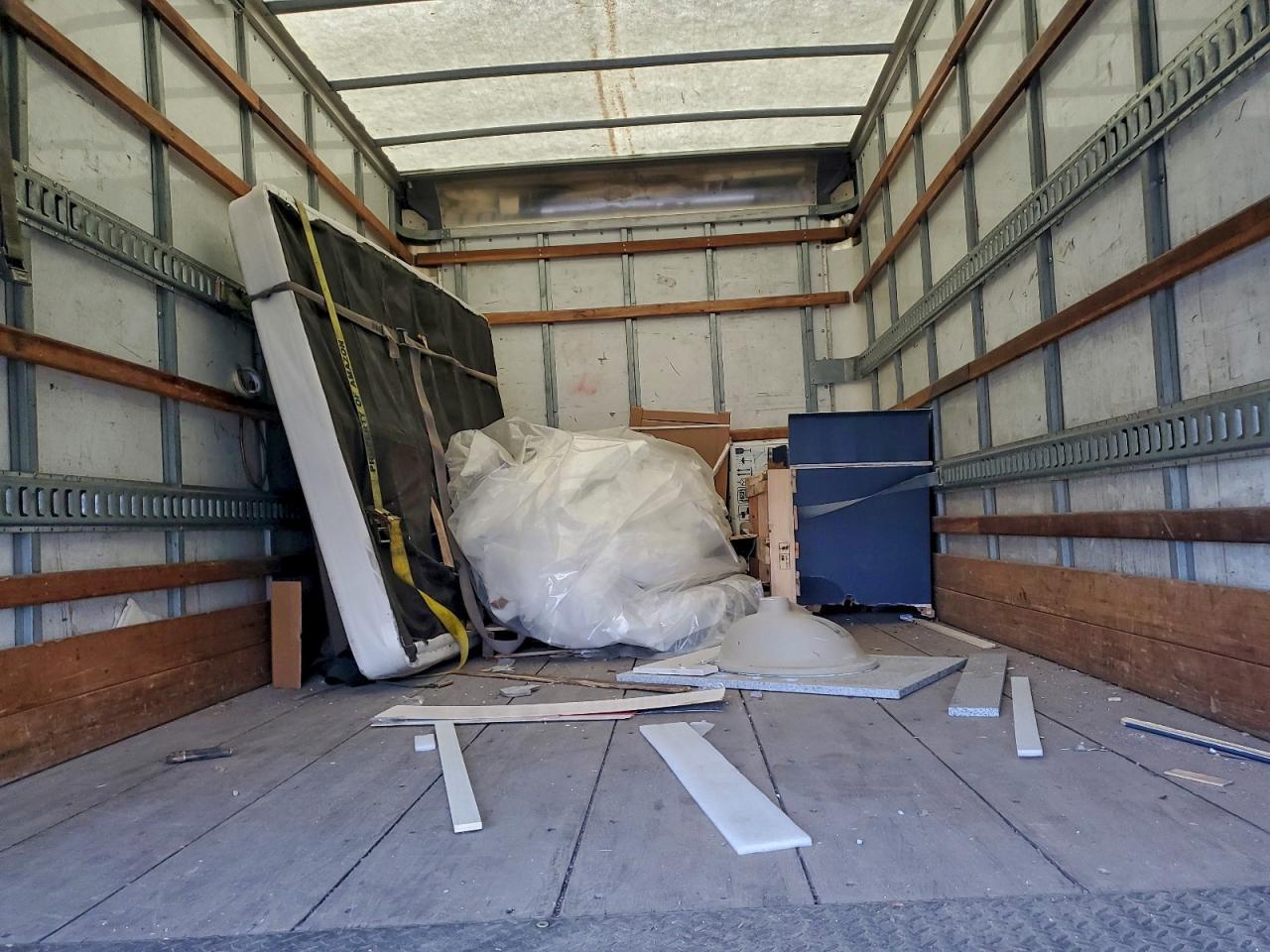 2018 Ford F450 Super Duty BOX Truck