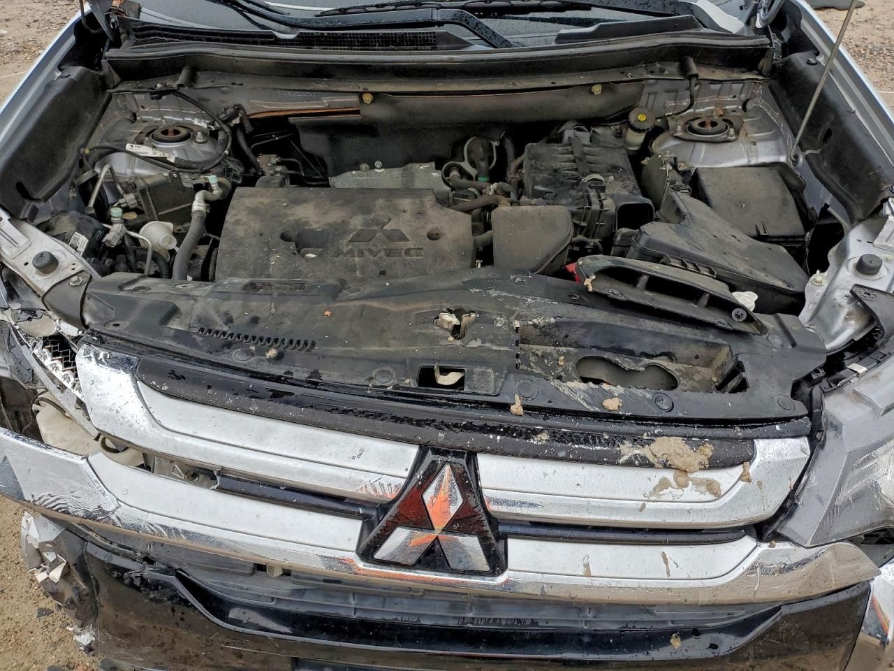 2016 Mitsubishi Outlander es