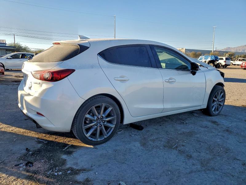 2018 Mazda 3 Touring