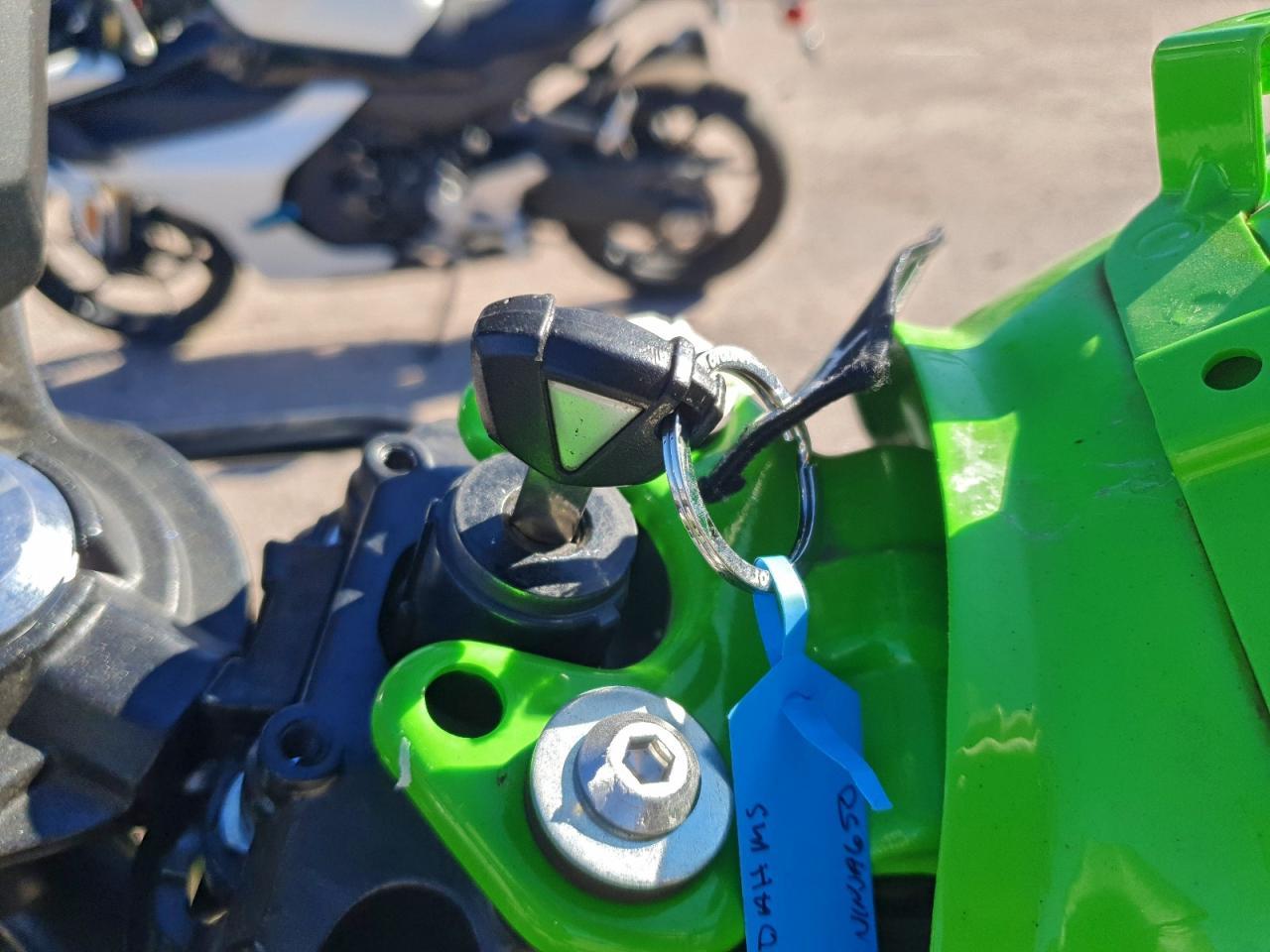 2022 Kawasaki EX650 M