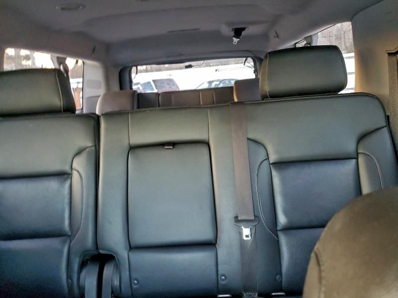 2019 Chevrolet Suburban K1500 lt