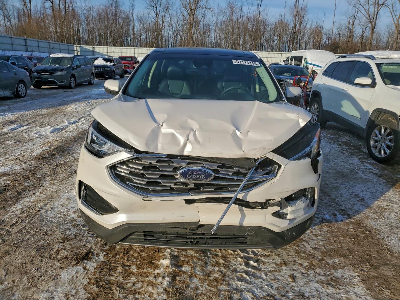 2019 Ford Edge Titanium