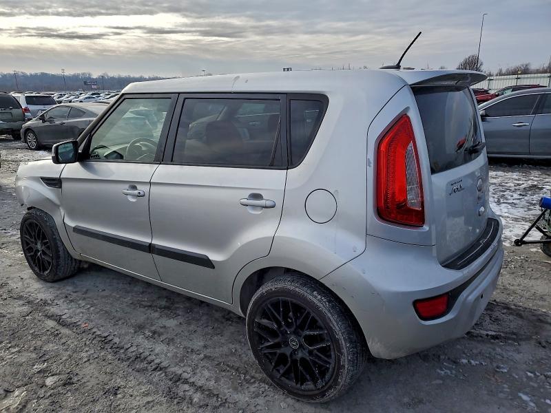 2013 KIA Soul +