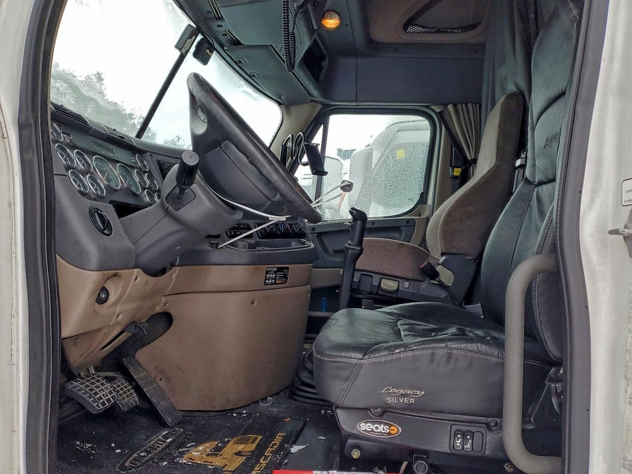 2014 Freightliner Cascadia 125