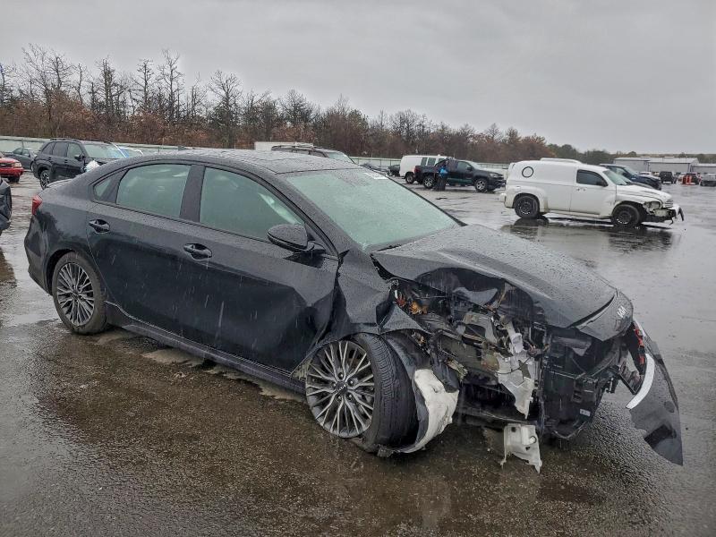 2024 KIA Forte gt Line