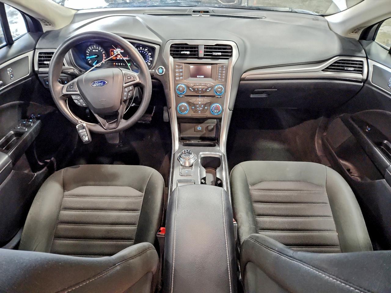 2017 Ford Fusion se