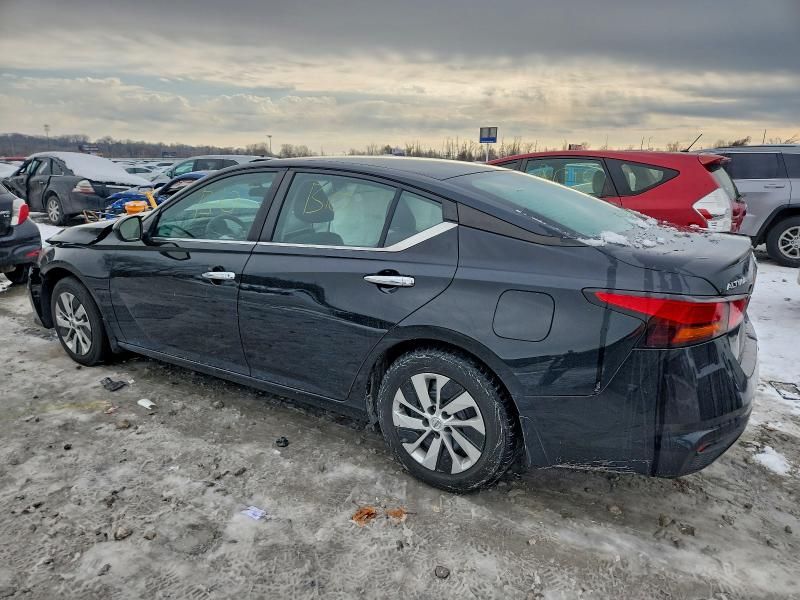 2022 Nissan Altima s