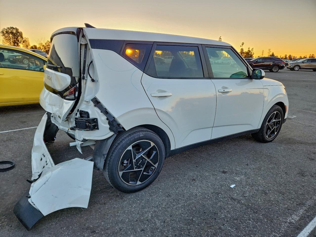 2024 KIA Soul ex