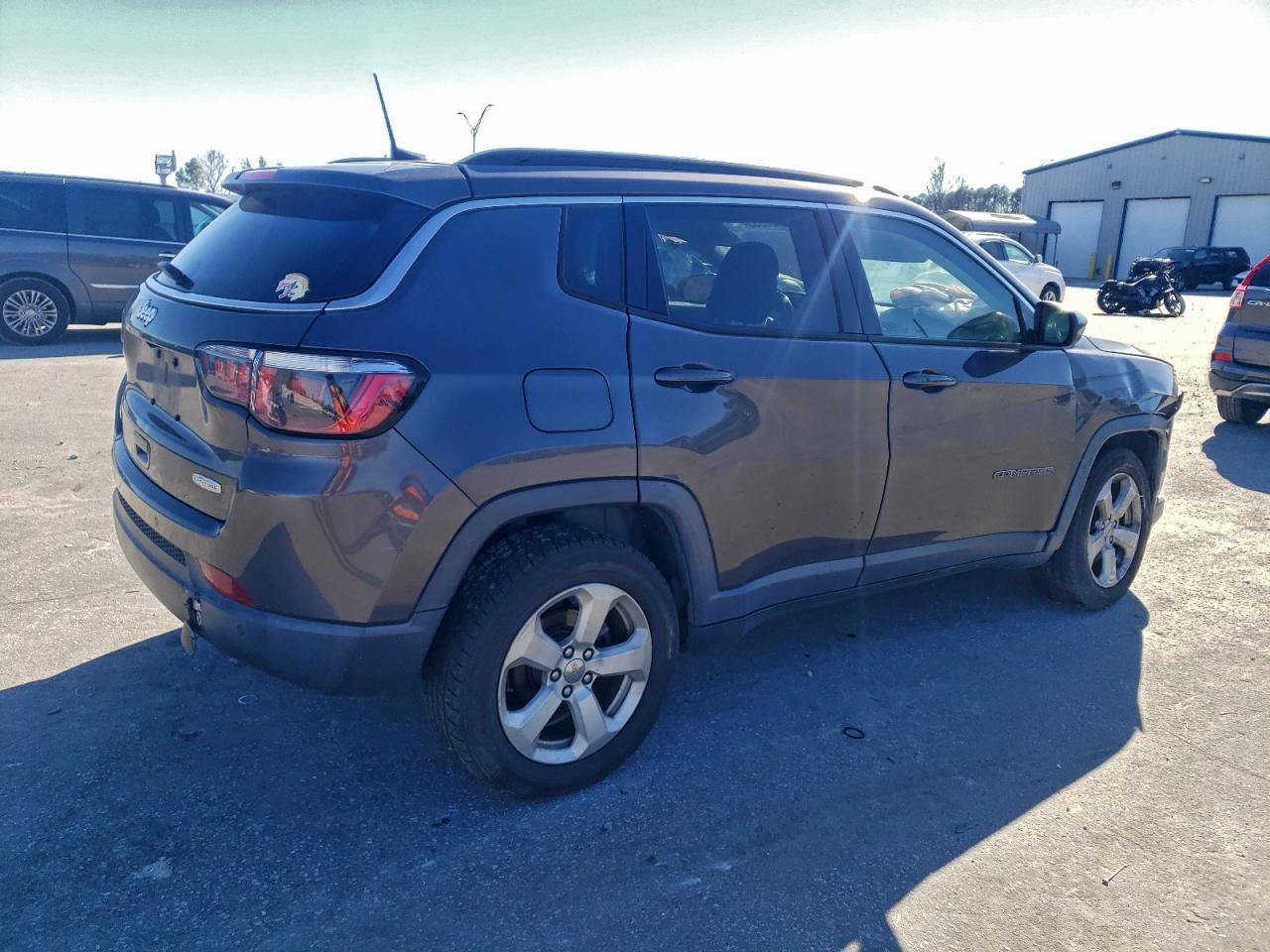 2018 Jeep Compass Latitude