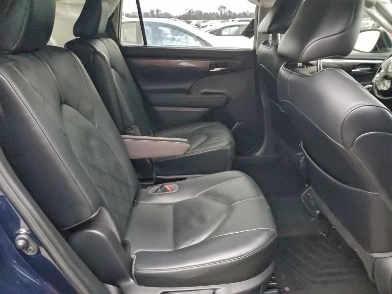 2021 Toyota Highlander Platinum