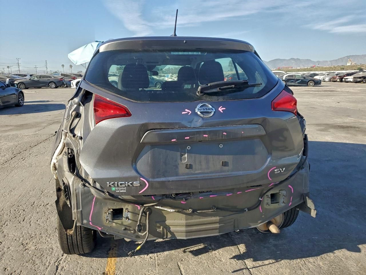 2020 Nissan Kicks sv