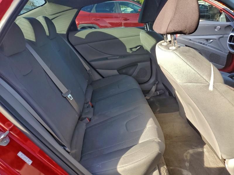 2023 Hyundai Elantra se