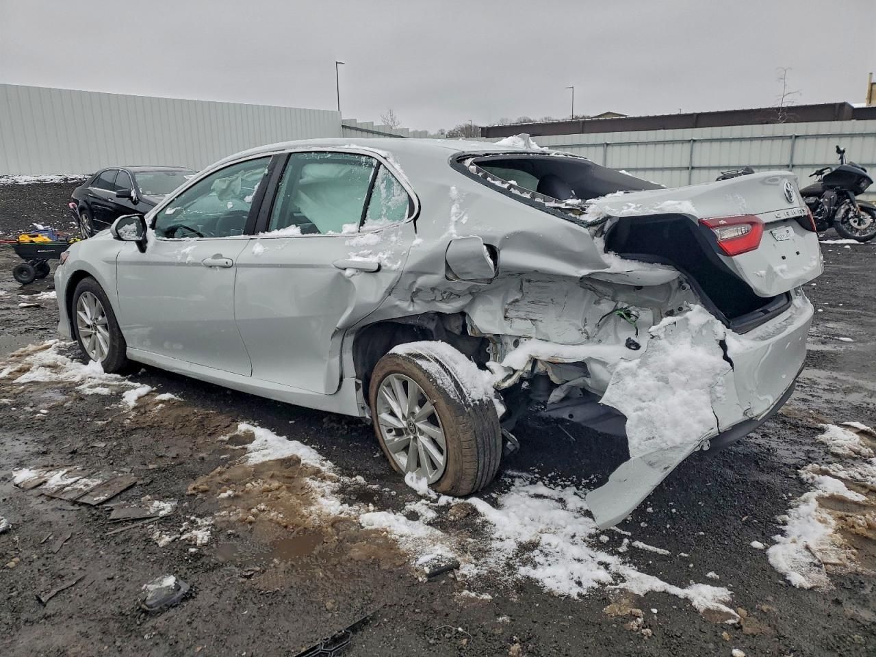 2023 Toyota Camry le