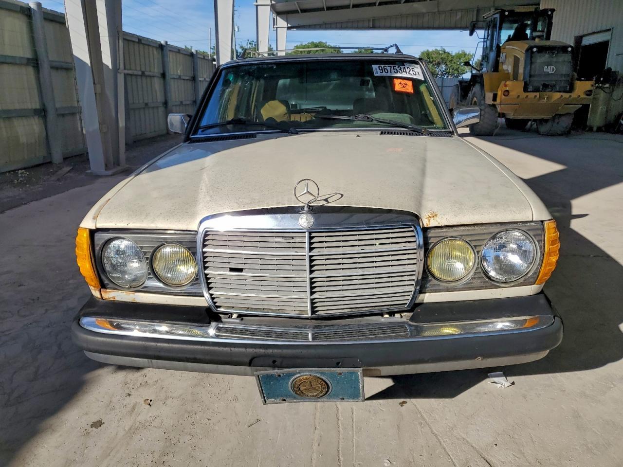 1984 Mercedes-Benz 300 tdt