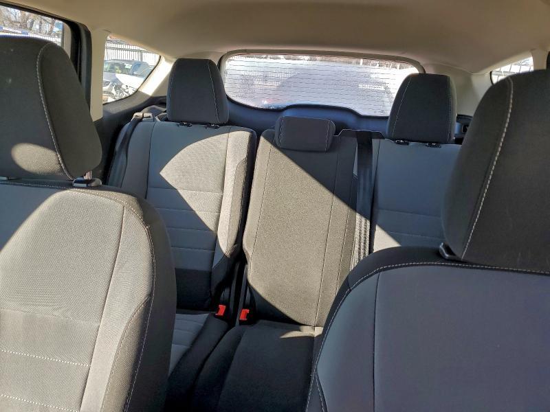 2019 Ford Escape s