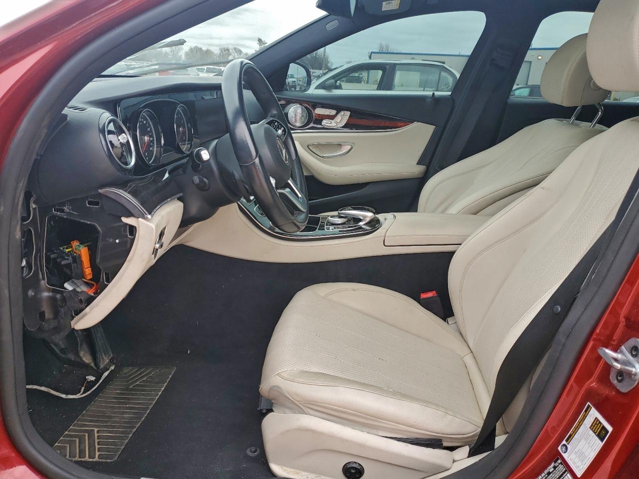 2019 Mercedes-Benz E 300