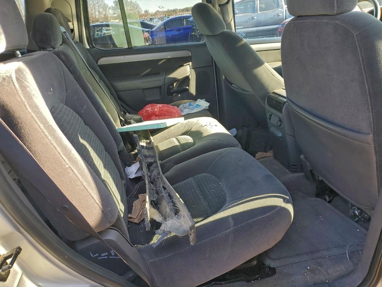 2003 Ford Explorer xlt