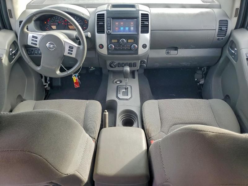 2021 Nissan Frontier s