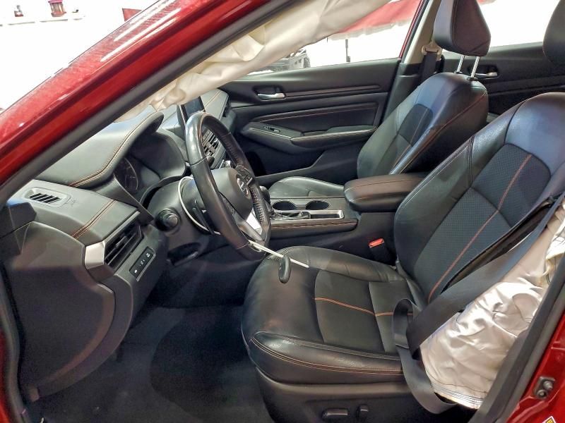 2022 Nissan Altima sr