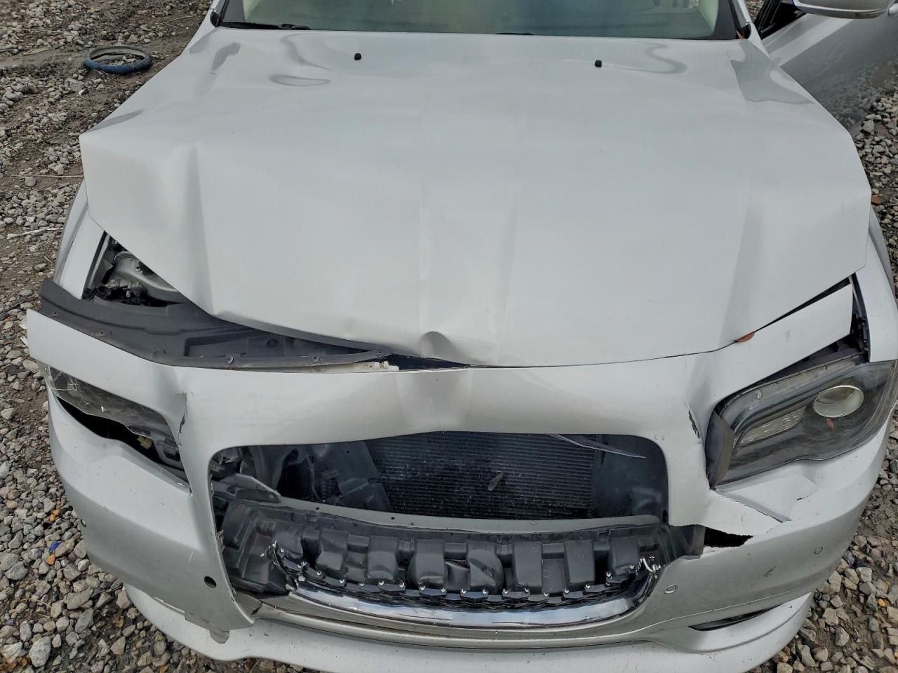 2022 Chrysler 300 Touring l