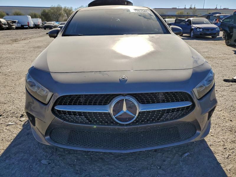2019 Mercedes-Benz A 220