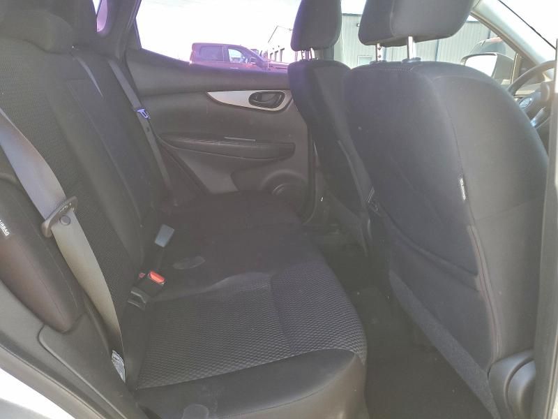 2020 Nissan Rogue Sport s