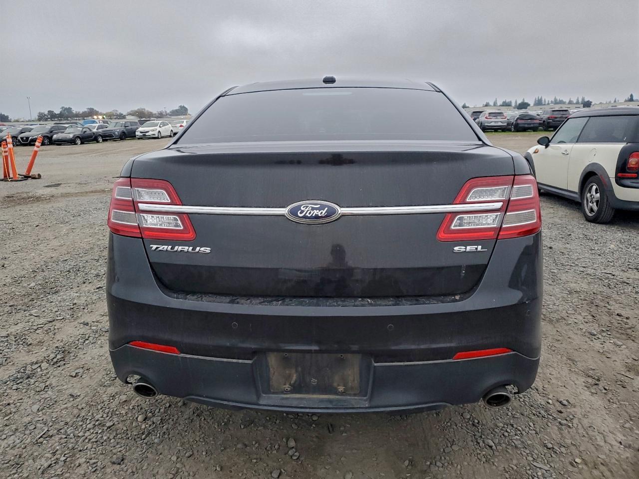 2013 Ford Taurus