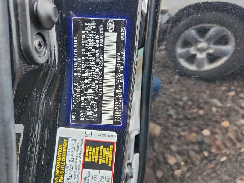 2016 Toyota Camry le