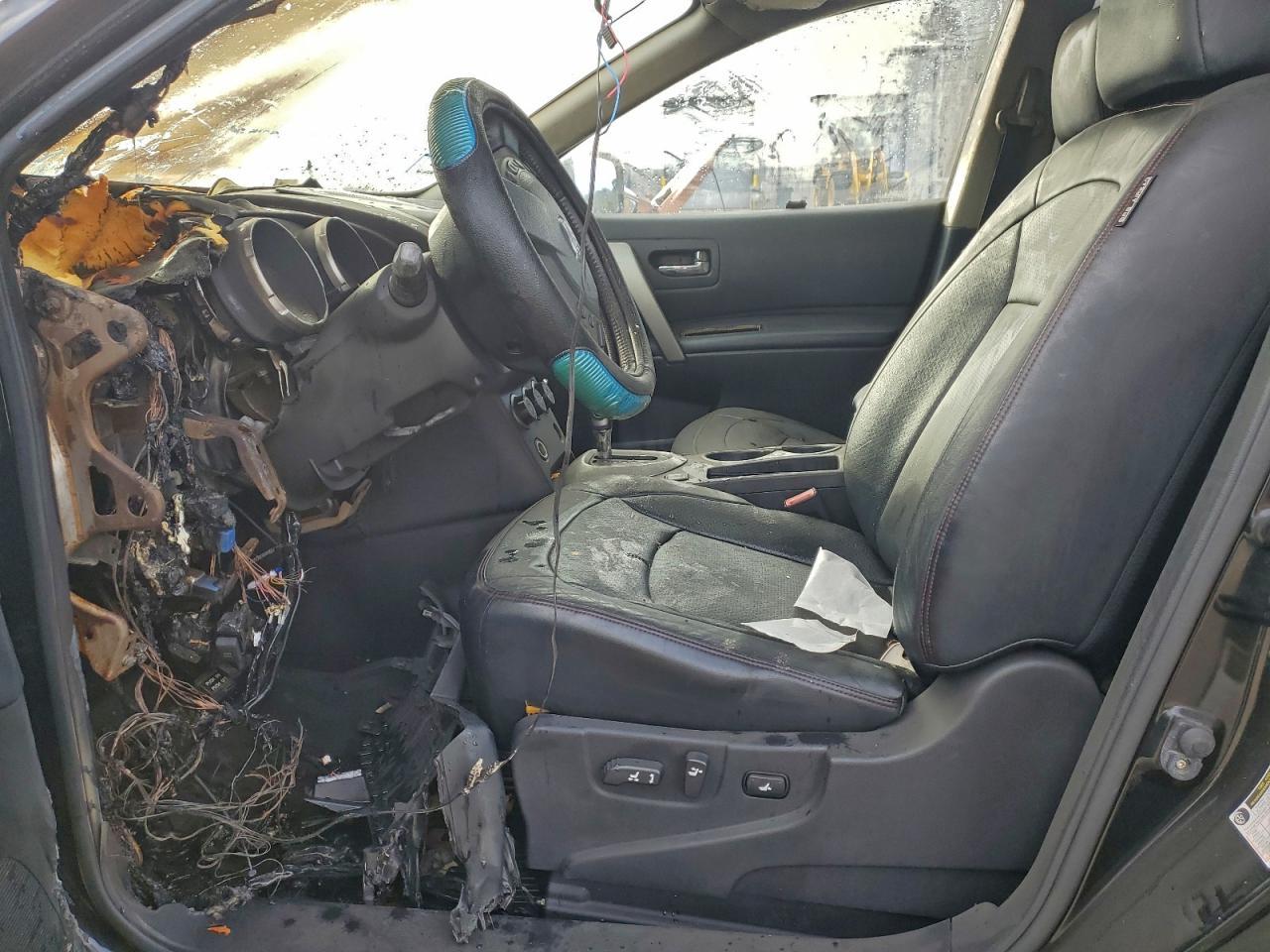 2010 Nissan Rogue s