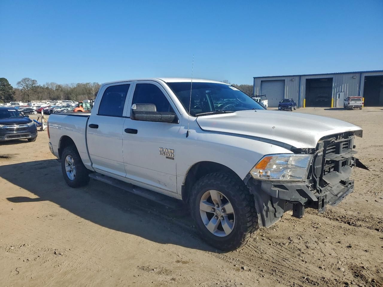 2023 Dodge Ram 1500 Classic slt