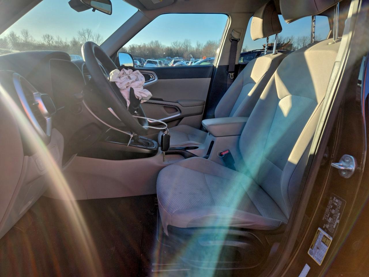 2023 KIA Soul lx