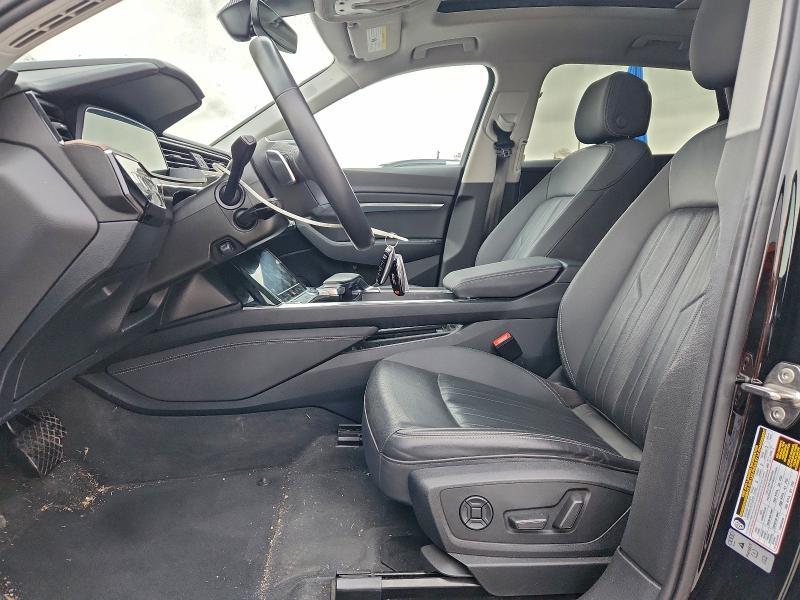 2019 Audi E-tron Premium Plus