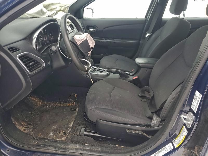 2013 Chrysler 200 lx