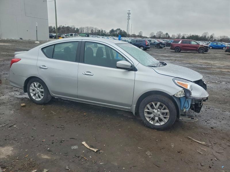 2015 Niss Versa 1.6 sv