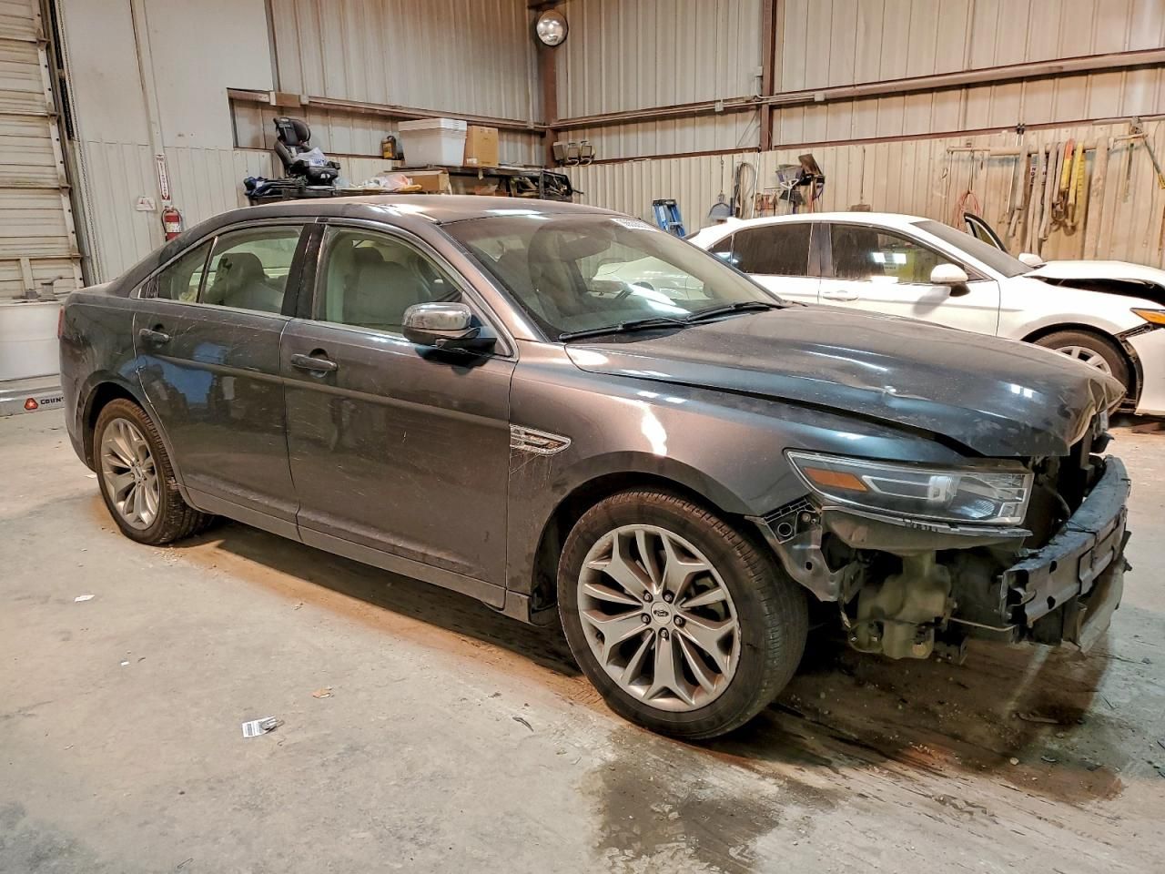 2016 Ford Taurus Limited